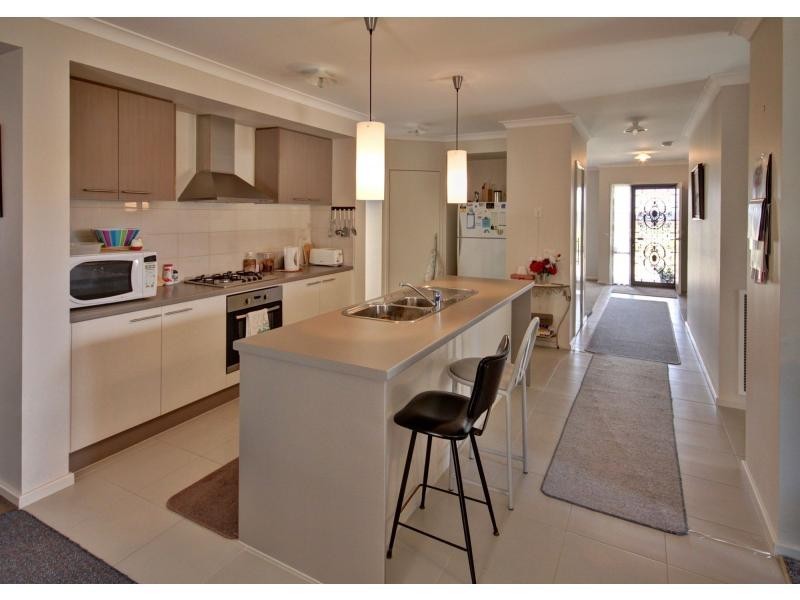 19 Phoebes Way, Bairnsdale VIC 3875