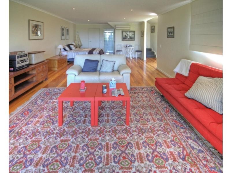 77 Newlands Drive, Paynesville VIC 3880