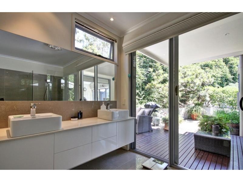 77 Newlands Drive, Paynesville VIC 3880