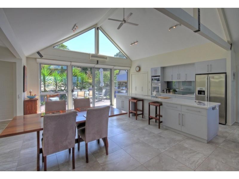 77 Newlands Drive, Paynesville VIC 3880