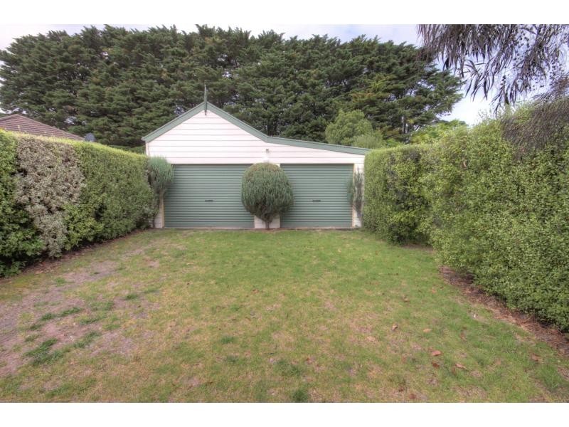 2 Kellina Court, Paynesville VIC 3880