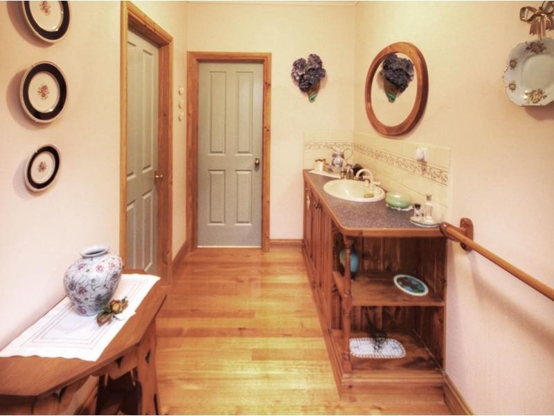 2 Kellina Court, Paynesville VIC 3880