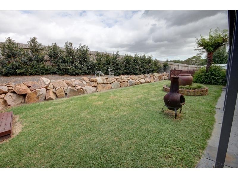 8 Millicent Court, Eagle Point VIC 3878