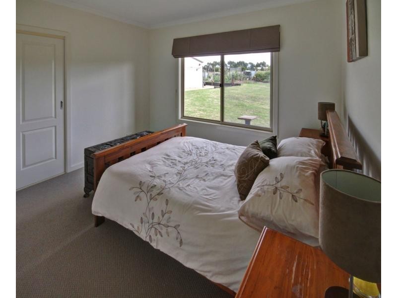 27 Kyra Court, Newlands Arm, Newlands Arm VIC 3875