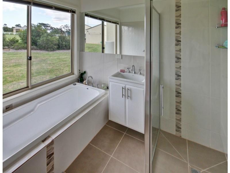 27 Kyra Court, Newlands Arm, Newlands Arm VIC 3875