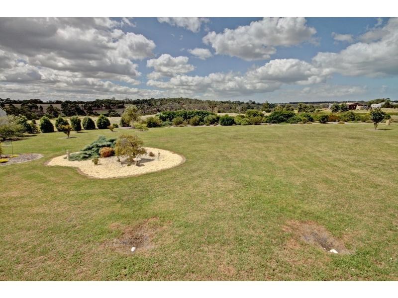 27 Kyra Court, Newlands Arm, Newlands Arm VIC 3875