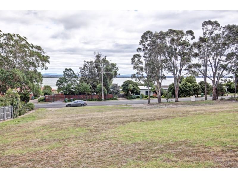 170 Bay Road, Eagle Point VIC 3878
