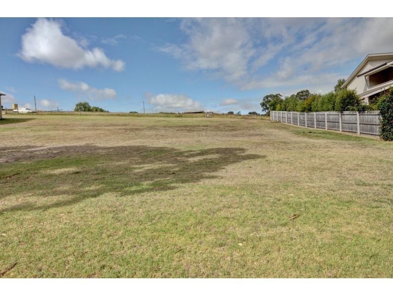 170 Bay Road, Eagle Point VIC 3878