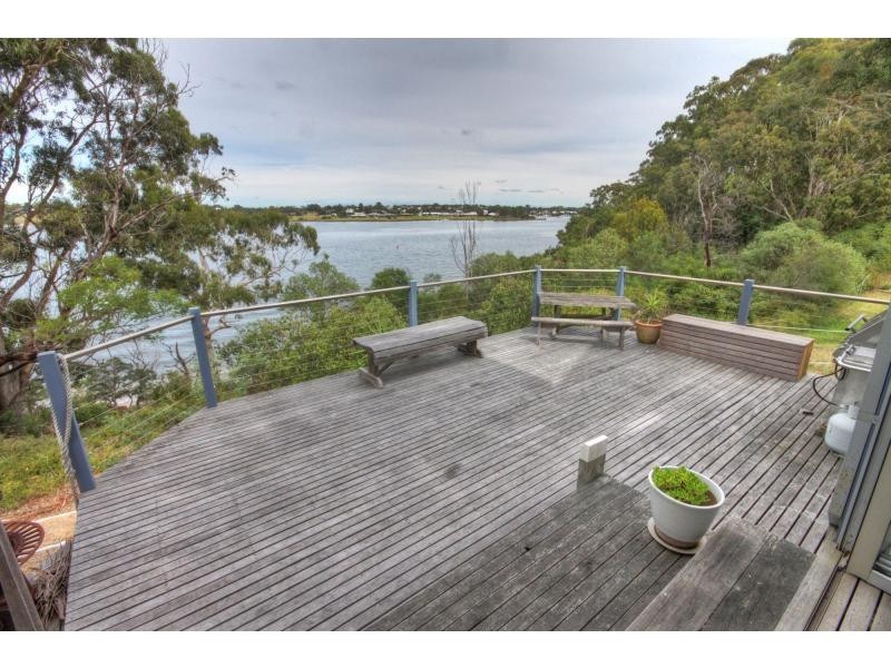 1/67A Newlands Drive, Paynesville, Paynesville VIC 3880