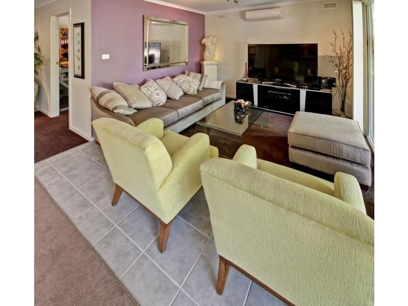 7 Fourth Avenue, Raymond Island VIC 3880