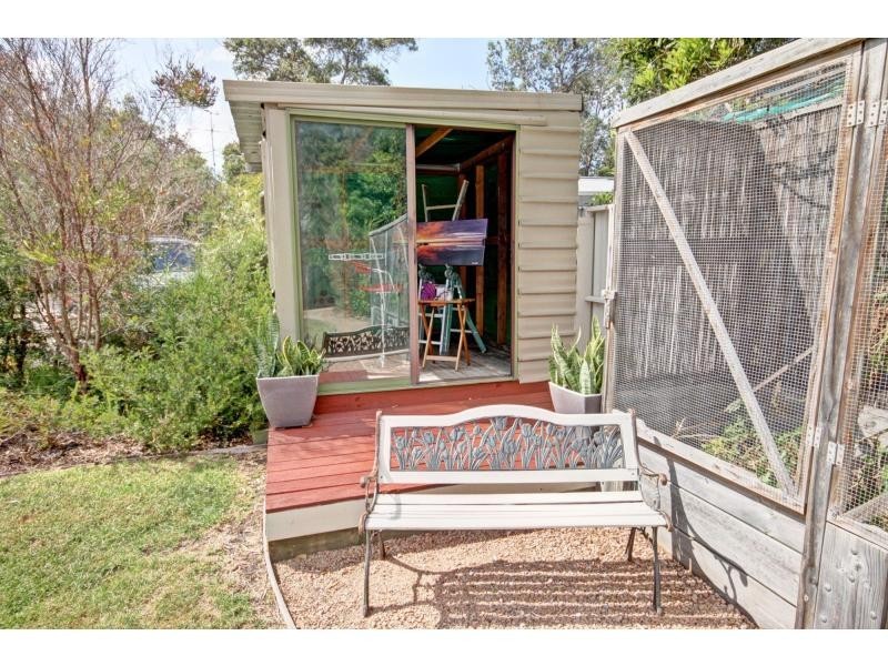 7 Fourth Avenue, Raymond Island VIC 3880