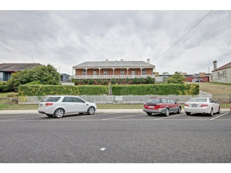 6 Park, Bairnsdale VIC 3875
