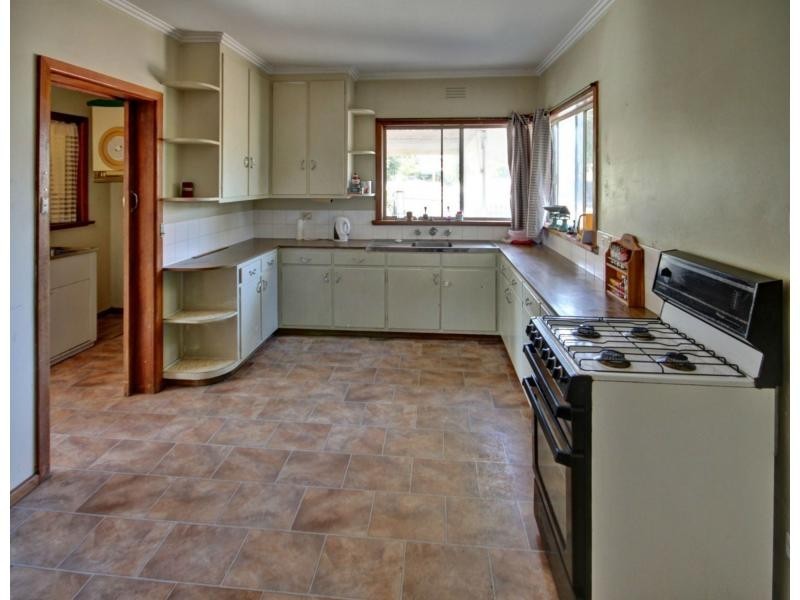 16 Reynolds Street, Paynesville VIC 3880