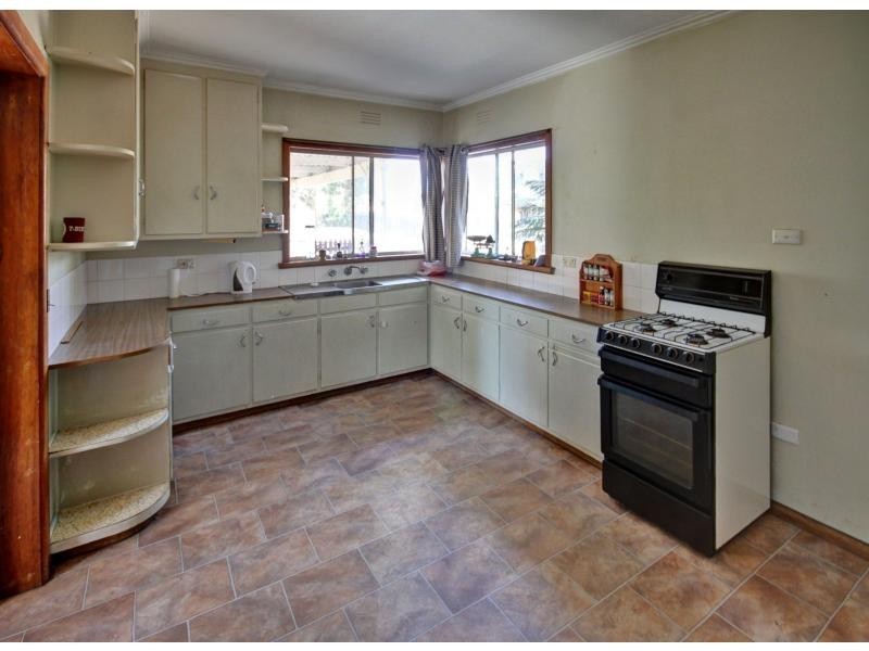 16 Reynolds Street, Paynesville VIC 3880