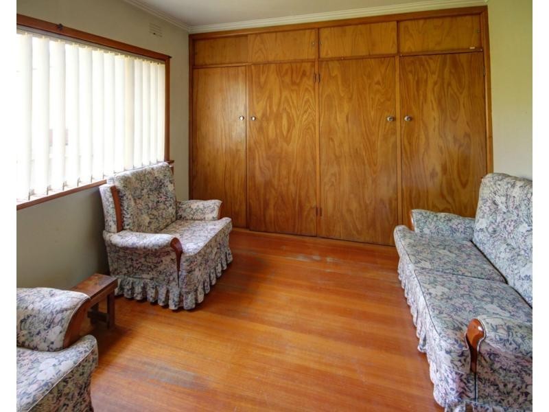 16 Reynolds Street, Paynesville VIC 3880