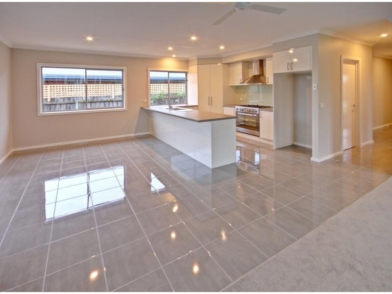 3 Canterbury Close, Eastwood VIC 3875