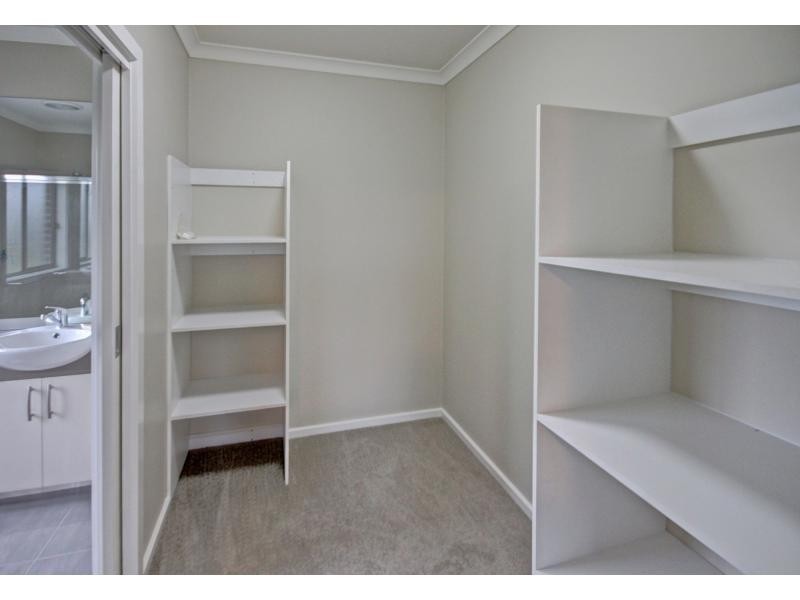 3 Canterbury Close, Eastwood VIC 3875