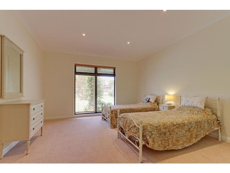 75 Colony Club Drive, Newlands Arm VIC 3875