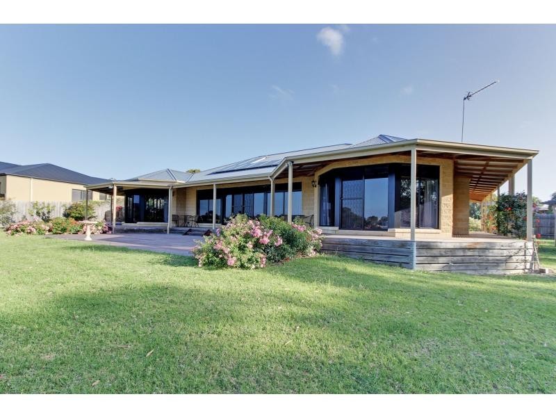 75 Colony Club Drive, Newlands Arm VIC 3875