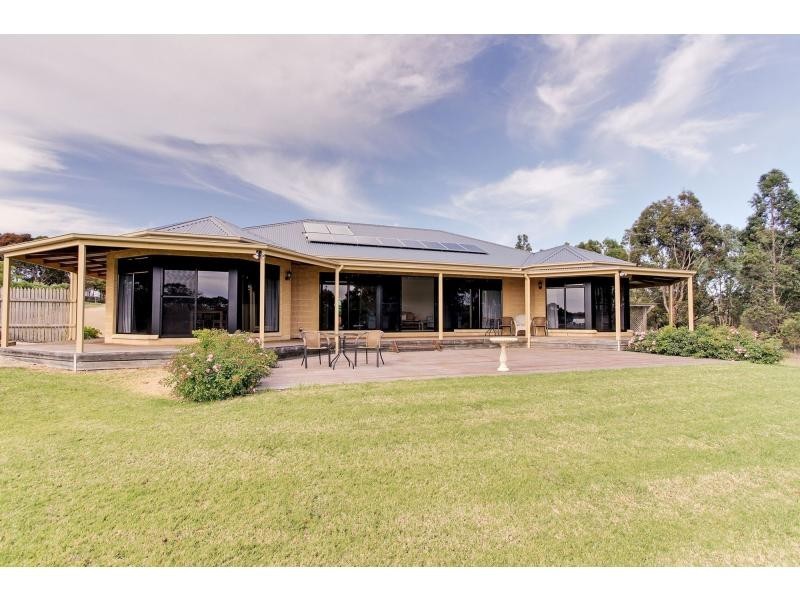 75 Colony Club Drive, Newlands Arm VIC 3875