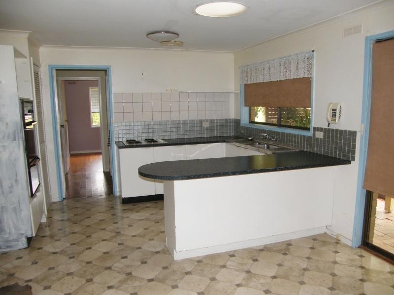 3 Riley Street, Eagle Point VIC 3878