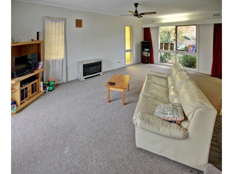 9 Rex, Paynesville VIC 3880