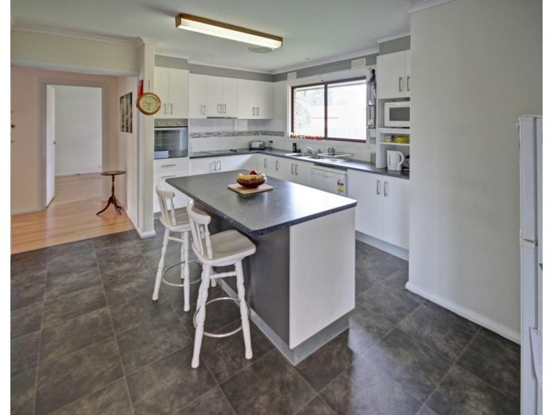9 Rex, Paynesville VIC 3880