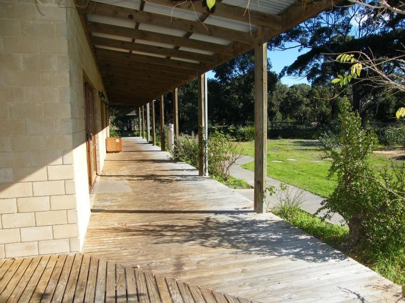 50 Gravelly Point Road, Raymond Island VIC 3880
