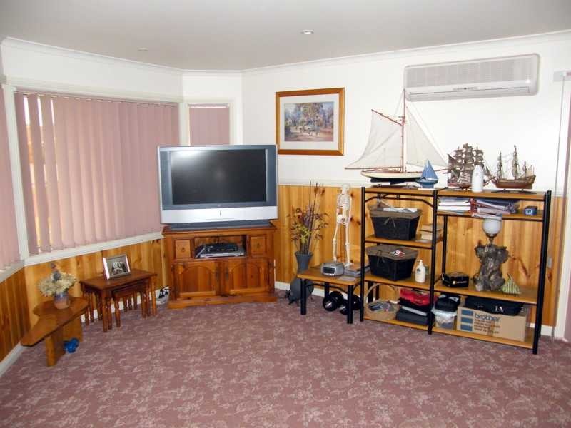 16 Waratah Avenue, Paynesville VIC 3880