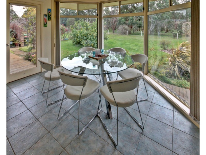 12 Boyd Court, Eagle Point VIC 3878