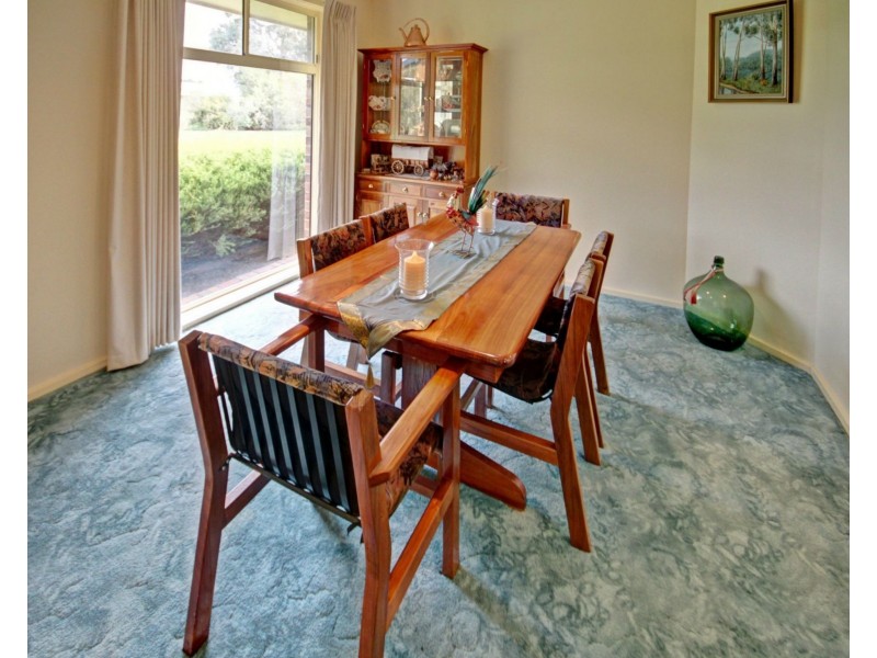 12 Boyd Court, Eagle Point VIC 3878