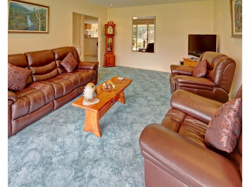 12 Boyd Court, Eagle Point VIC 3878