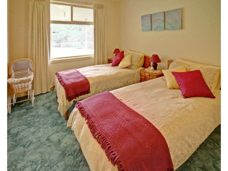 12 Boyd Court, Eagle Point VIC 3878