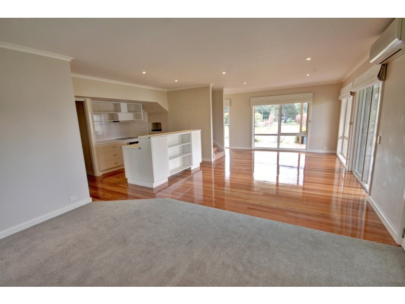 7 Rivergum St, Eagle Point VIC 3878