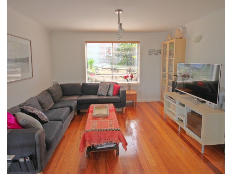 1/67A Newlands Drive, Paynesville VIC 3880