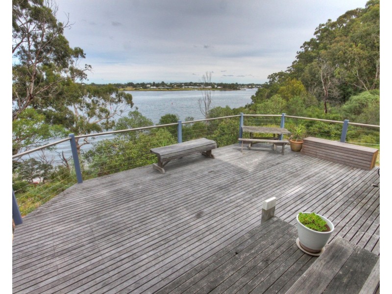 1/67A Newlands Drive, Paynesville VIC 3880