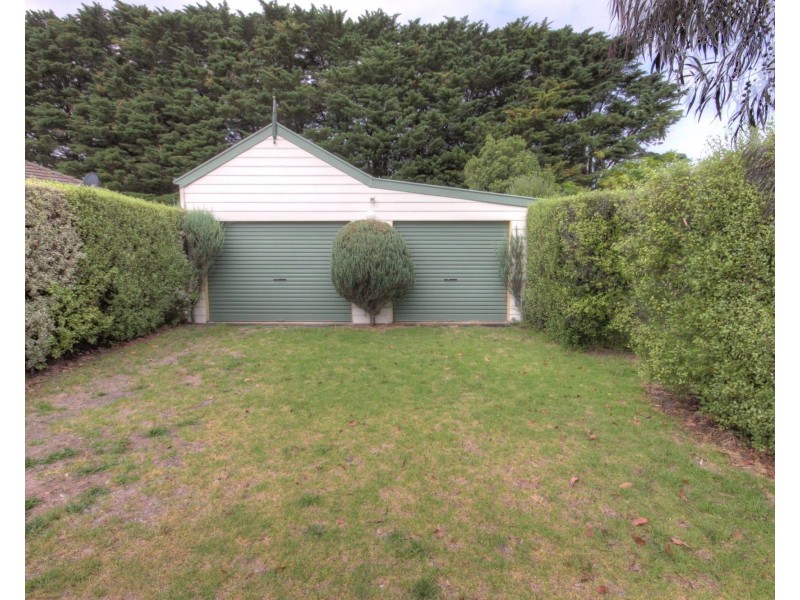 2 Kellina Court, Paynesville VIC 3880