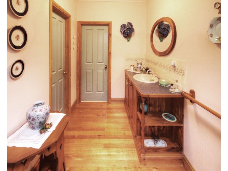 2 Kellina Court, Paynesville VIC 3880