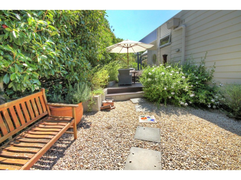 77 Newlands Drive, Paynesville VIC 3880