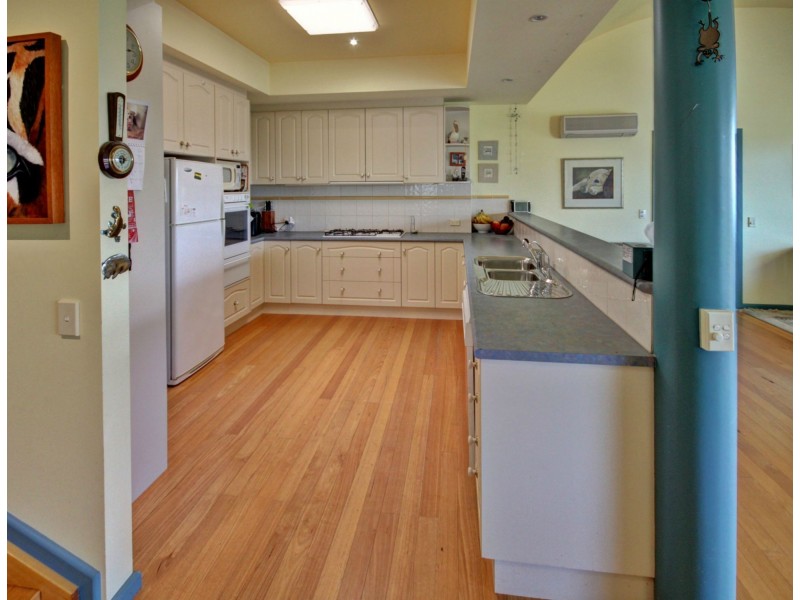 15 Windermere Terrace, Paynesville VIC 3880