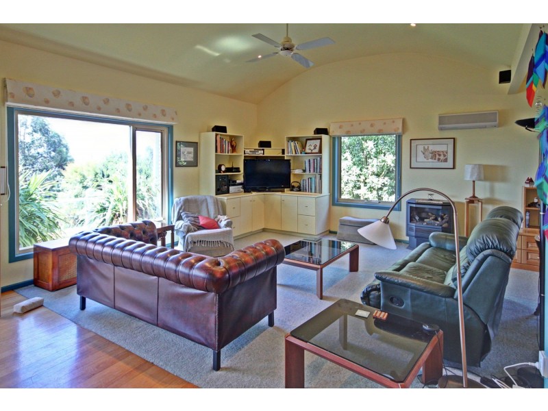 15 Windermere Terrace, Paynesville VIC 3880