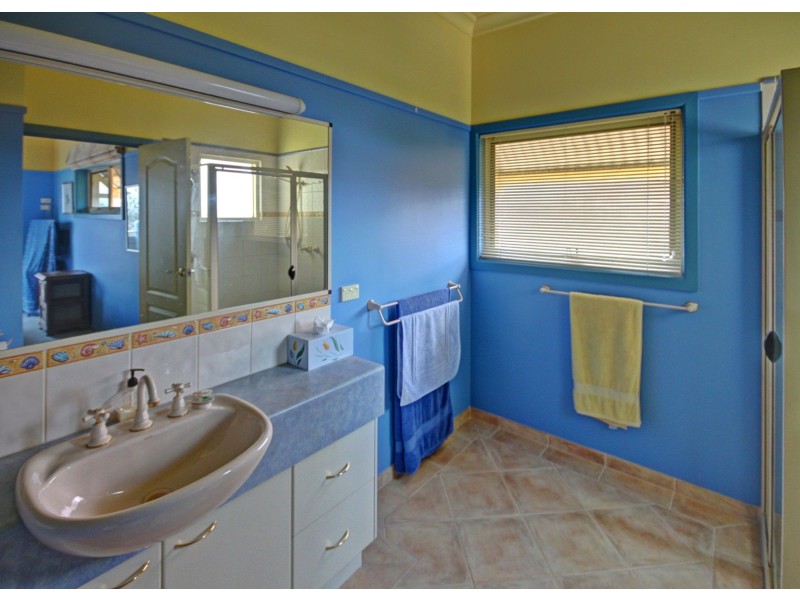 15 Windermere Terrace, Paynesville VIC 3880