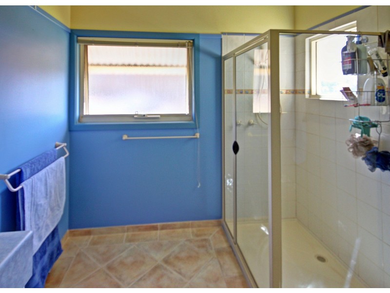 15 Windermere Terrace, Paynesville VIC 3880