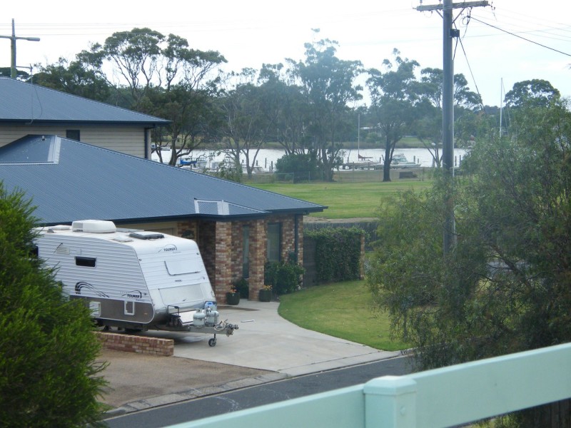 24 Mcmillan Grove, Paynesville VIC 3880