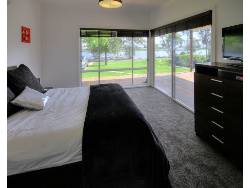 163 Western Boulevard, Raymond Island VIC 3880