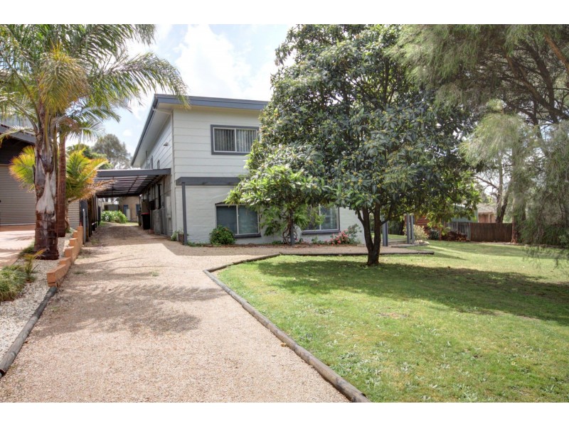 10 Millicent St, Eagle Point VIC 3878