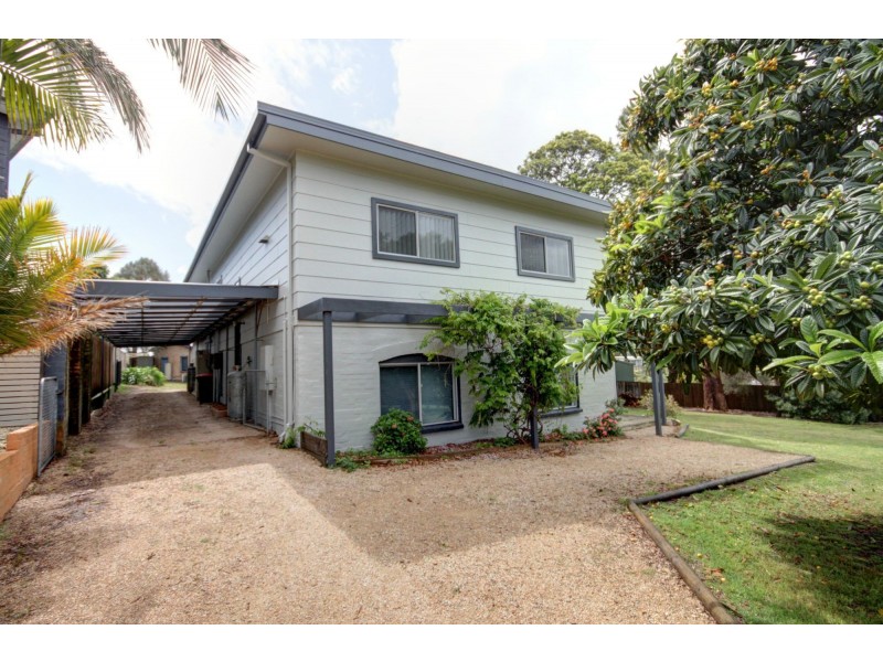 10 Millicent St, Eagle Point VIC 3878