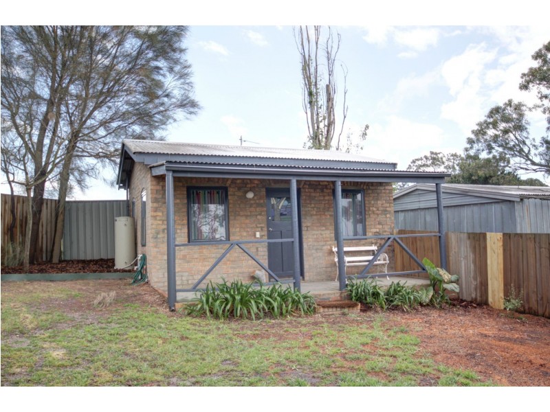 10 Millicent St, Eagle Point VIC 3878