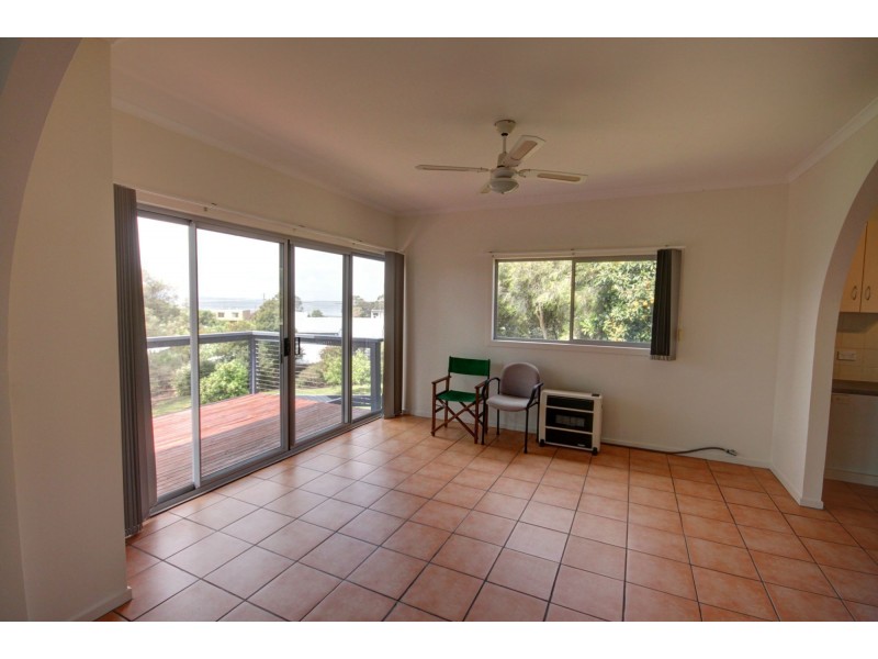 10 Millicent St, Eagle Point VIC 3878