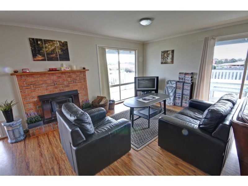 8 Landfall Avenue, Newlands Arm VIC 3875